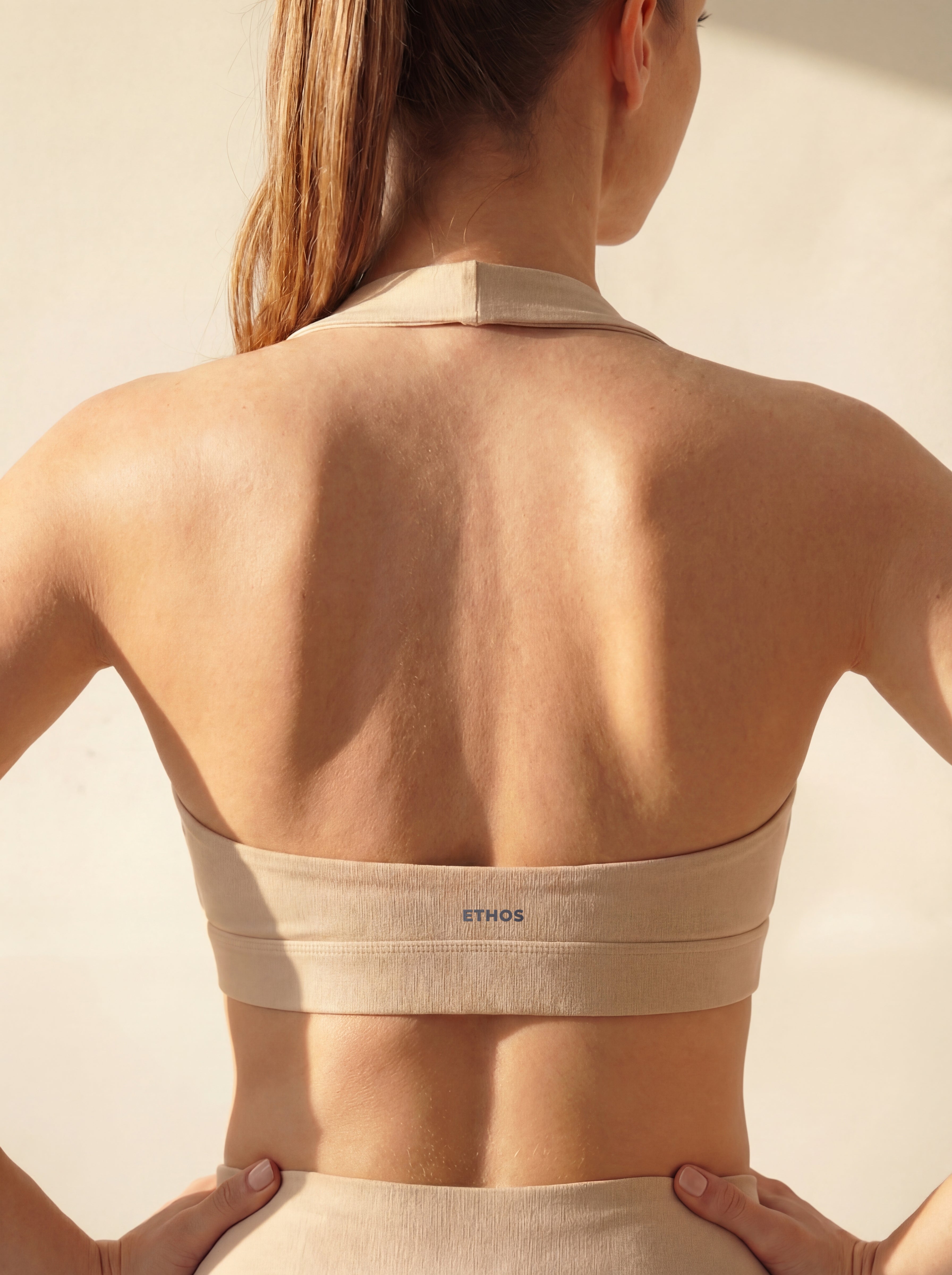 EQUINOX SEAMLESS SPORTS BRA - STONE GREY