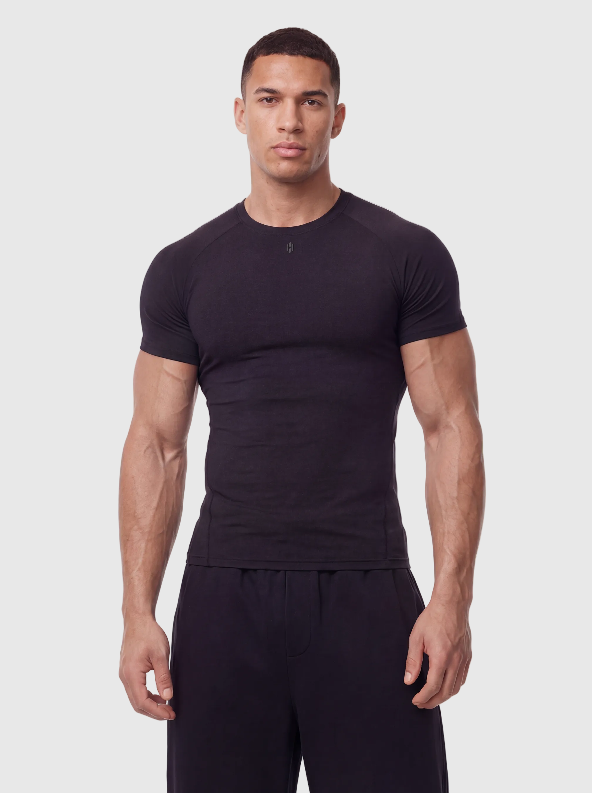 Equinox Muscle-Fit Compression - Black